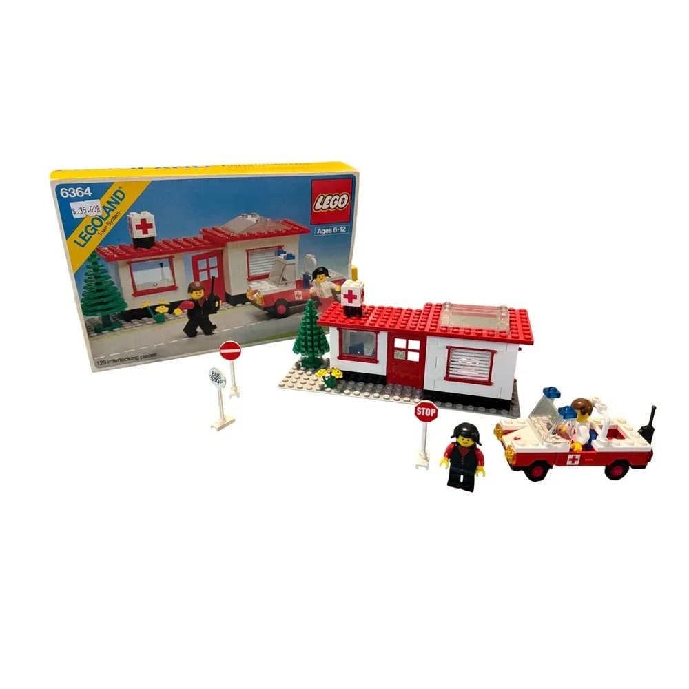 LEGO Town: Paramedic Unit (6364) Complete with box and instructions
